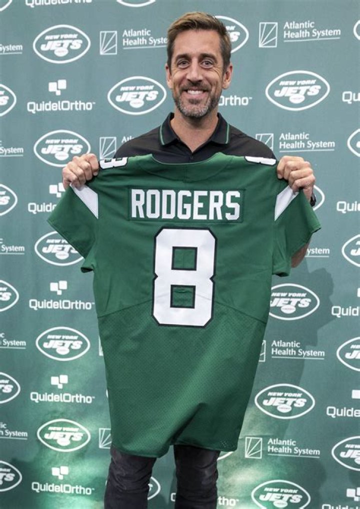 Did Rodgers break Brett Favre?