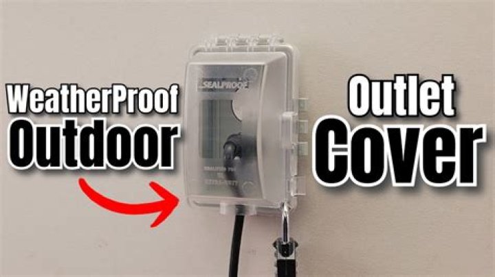 How do you weatherproof a coop?