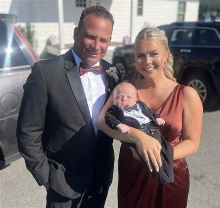 How much older is Ian than Nina?