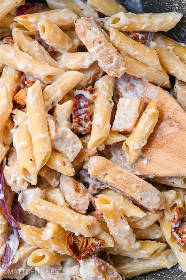 Is it safe to eat leftover pasta?