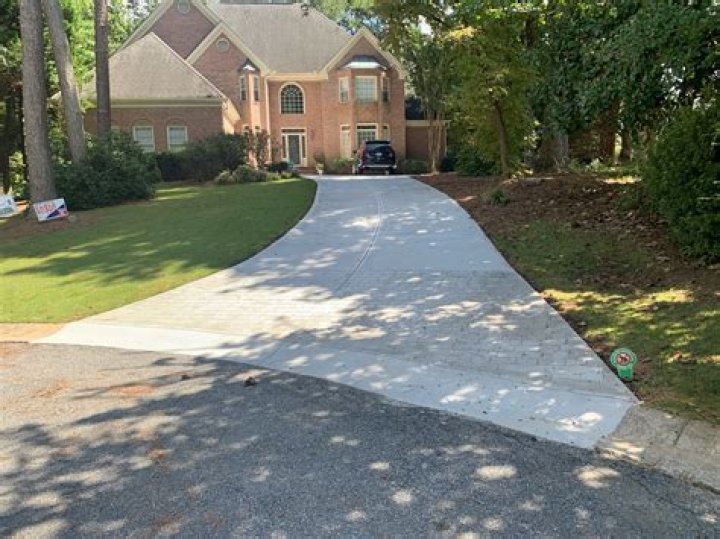 Is it worth sealing a concrete driveway?