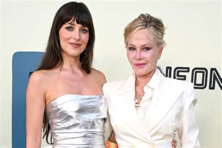 Is Melanie Griffith Dakota Johnson's mother?