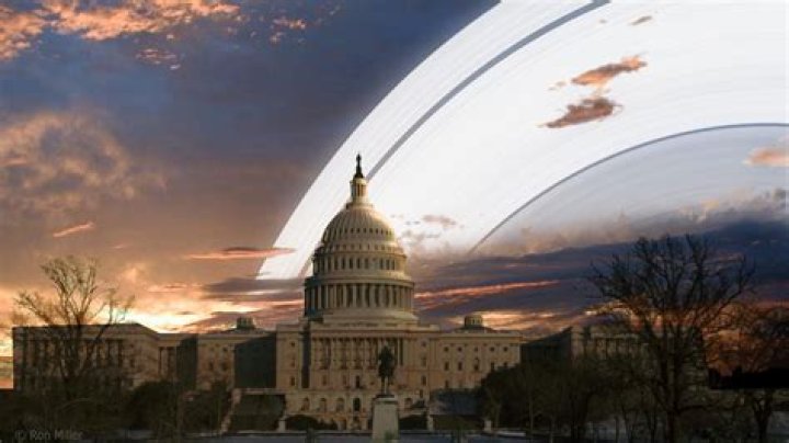 What if Earth had Saturn's rings?
