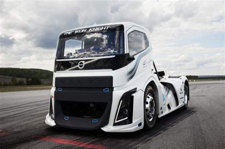 What is the fastest truck in the world?