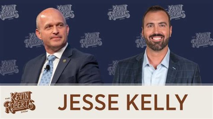 Where does Jesse Metcalfe live?