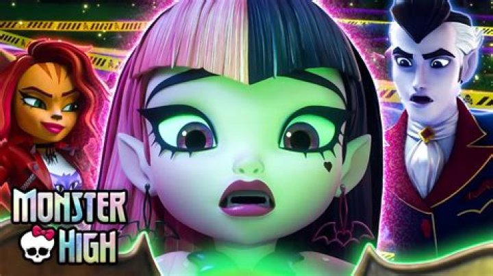 Who is Dracula's best friend Monster High?