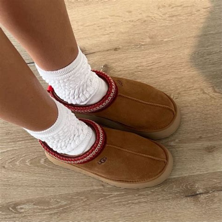 Why don't you wear socks with UGGs?
